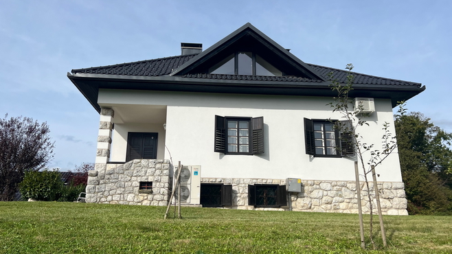 Renovated villa with a view of Bled Castle and the Alps