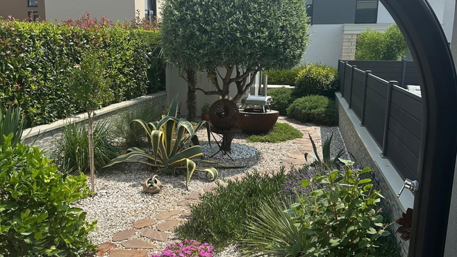 Novigrad, Istria - Terraced house in an excellent location with sea view