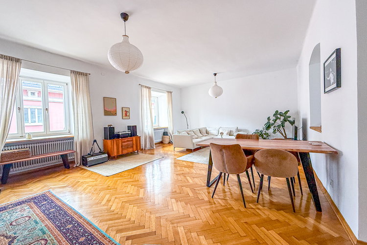 Lokacija: Ljubljana, Center, Center