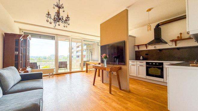 Bright duplex apartment with a spacious terrace