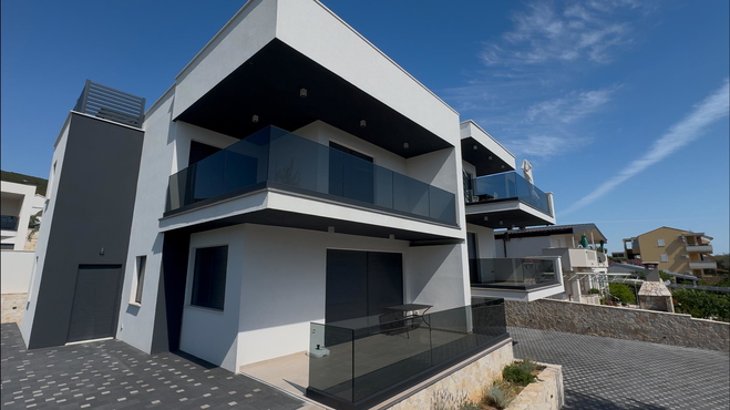 Luxury apartment in Stara Novalja