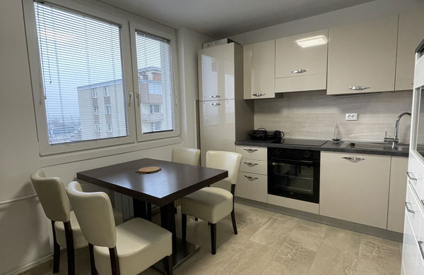 Lokacija: Podravska, Maribor