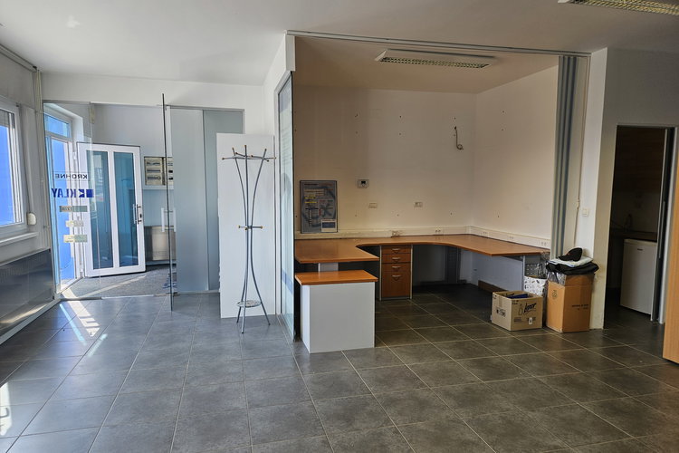Location: Ljubljana okolica, Trzin