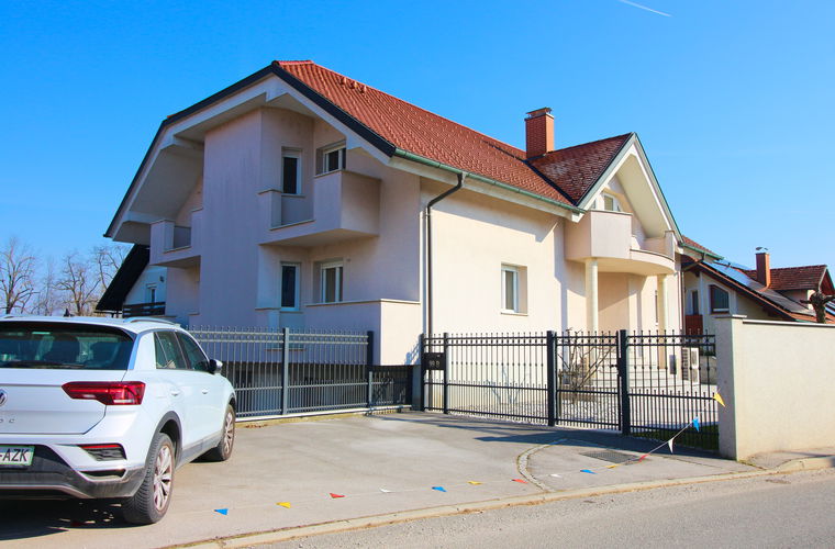 Location: Ljubljana City, Moste-Polje, Polje
