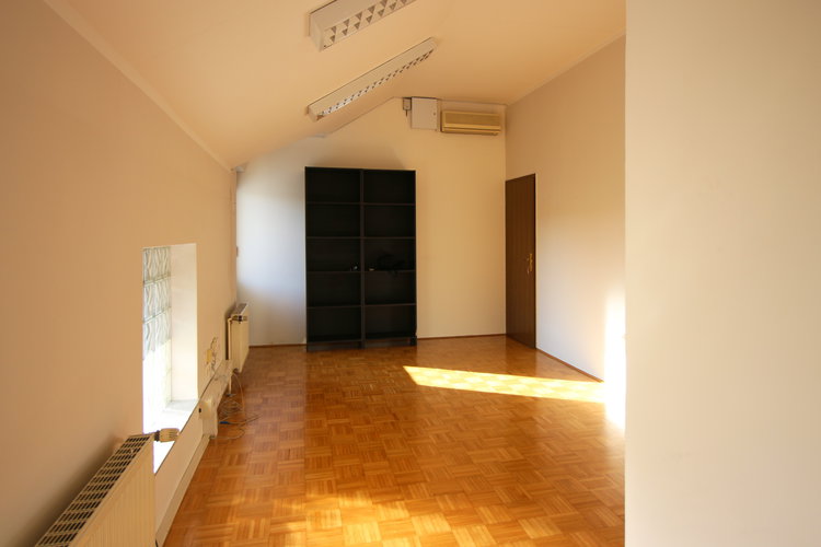 Location: Ljubljana, Šiška, Dravlje