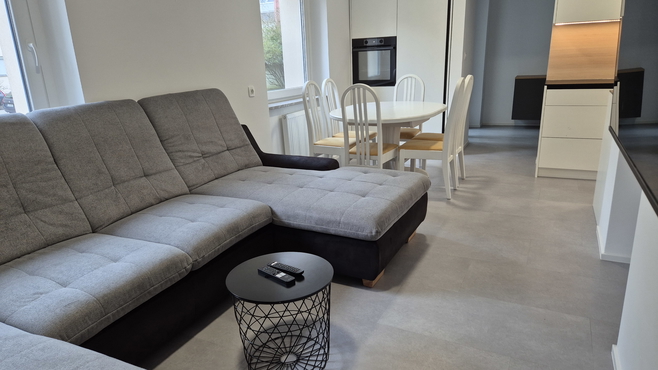 Lokacija: Ljubljana mesto, Šiška, Šiška