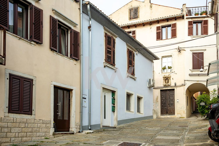 Lokacija: Obalno - kraška, Koper, Center