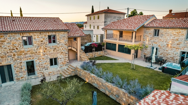 Lokacija: Obalno - kraška, Koper, Plavje