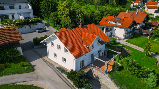 Lokacija: Ljubljana okolica, Dol pri Ljubljani, Zaboršt pri Dolu