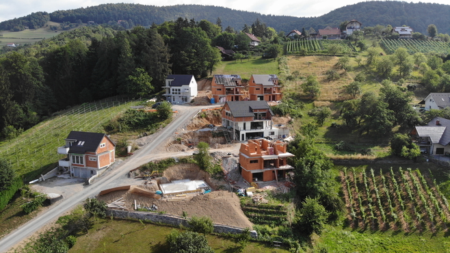 Lokacija: Savinjska, Šmartno ob Paki, Veliki vrh