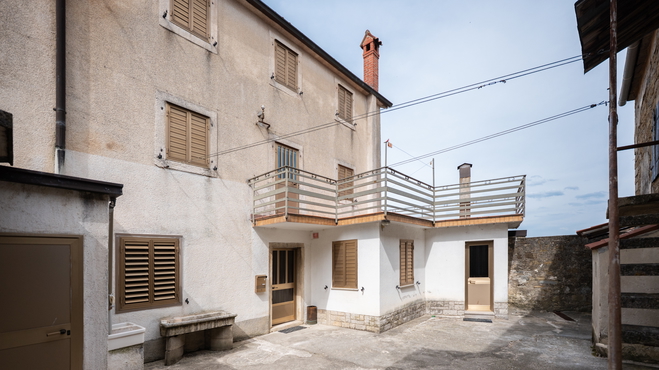 Lokacija: Obalno - kraška, Koper, Koštabona