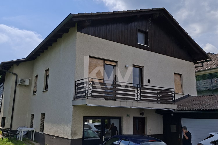 Location: Lubiana, Šiška, Podutik