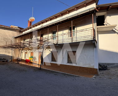 Lokacija: Obalno - kraška, Sežana, Kreplje