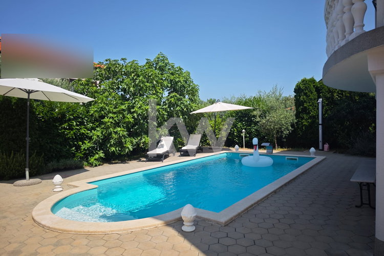 Lokacija: Hrvaška, Istarska županija, Umag, Kmeti