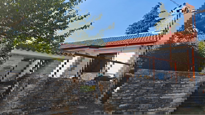 Lokacija: Hrvaška, Istarska županija, Oprtalj, Sveta Lucija