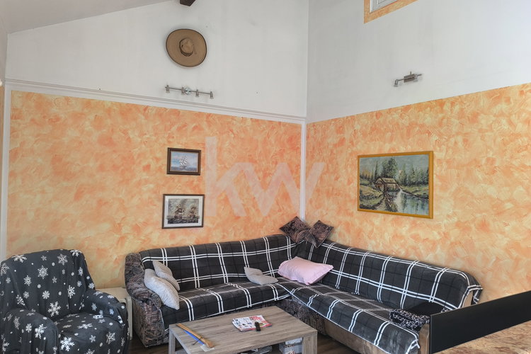 Location: Obalno - kraška, Hrpelje - Kozina, Materija