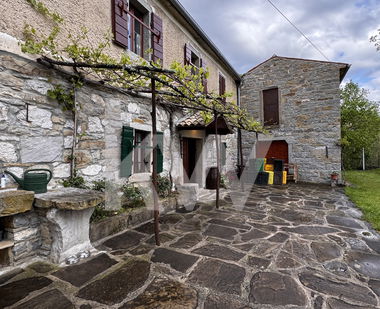 Lokacija: Obalno - kraška, Koper, Lukini
