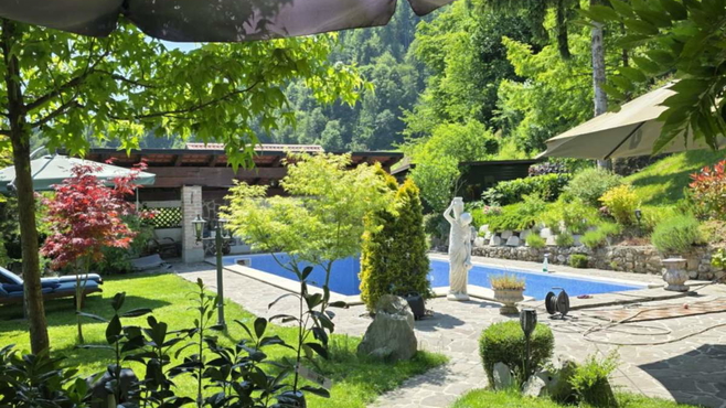 Lokacija: Ljubljana okolica, Dobrova - Polhov Gradec, Dobrova
