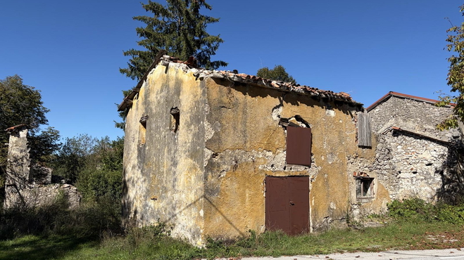 Lokacija: Obalno - kraška, Hrpelje - Kozina, Golac