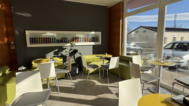 Lokacija: Obalno - kraška, Hrpelje - Kozina, Kozina