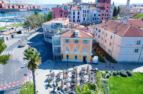 Obalno - kraška, Koper, Center, Oddaja, Stanovanje, 3-sobno, 84 m<sup>2</sup>, 2008