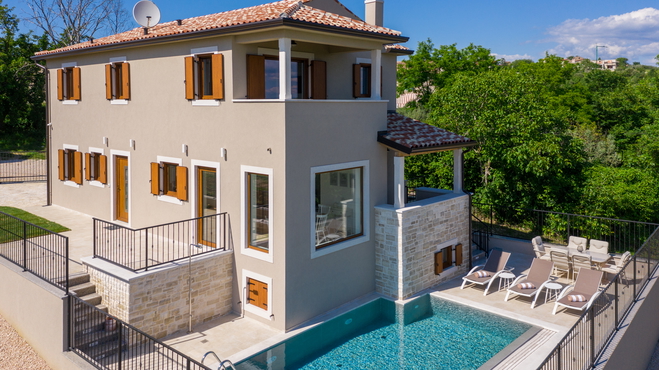 Lokacija: Hrvaška, Istarska županija, Buje, Baredine