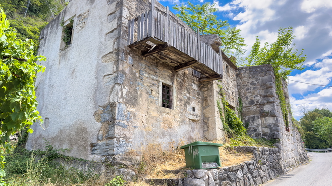 Lokacija: Obalno - kraška, Koper, Podpeč