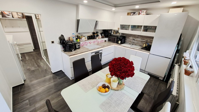 Lokacija: Savinjska, Celje, Celje