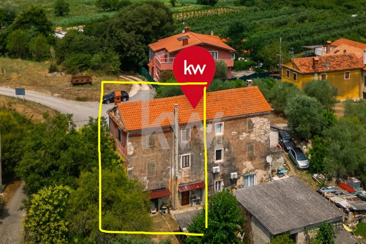 Location: Hrvaška, Istarska županija, Buje