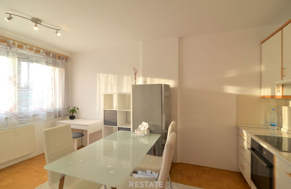 Location: Ljubljana City, Bežigrad, Bežigrad