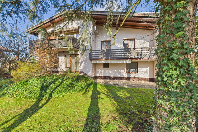 Location: Savinjska, Žalec, Petrovče