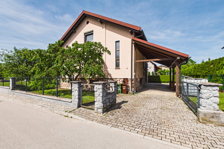 Lokacija: Savinjska, Žalec, Žalec