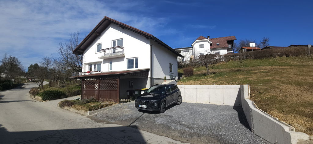 Hiša VELENJE, KONOVO