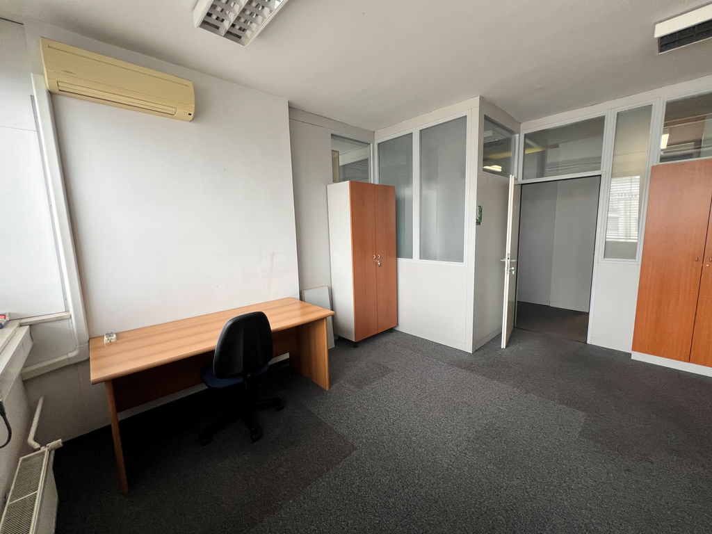 Poslovni prostor LJ. CENTER ZEMLJEMERSKA ULICA