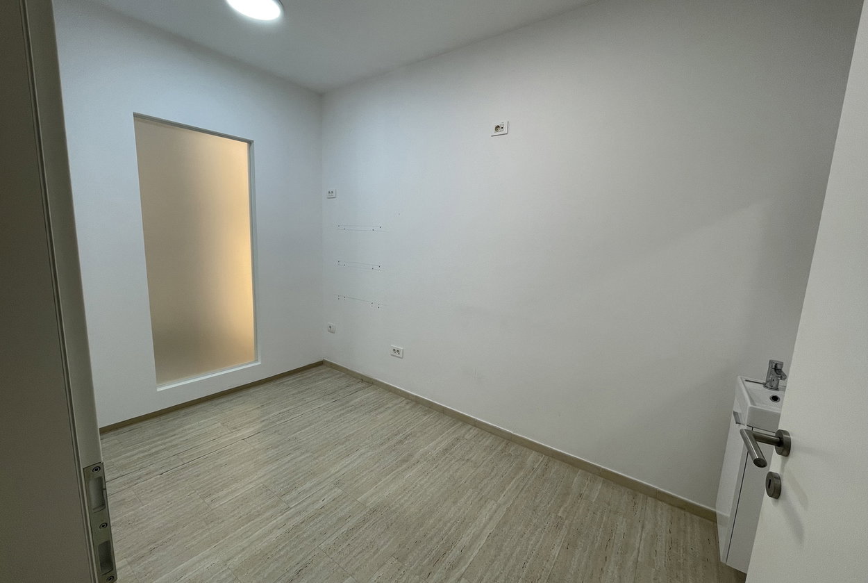 Lokacija: Ljubljana mesto, Center, Center