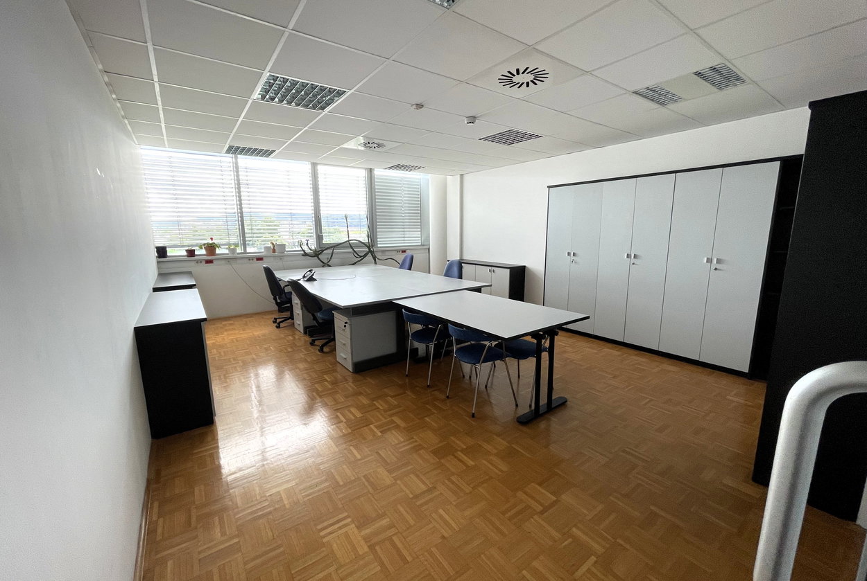 Lokacija: Ljubljana mesto, Moste-Polje, BTC