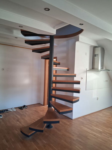 Lokacija: Ljubljana mesto, Šiška, Srednje Gameljne