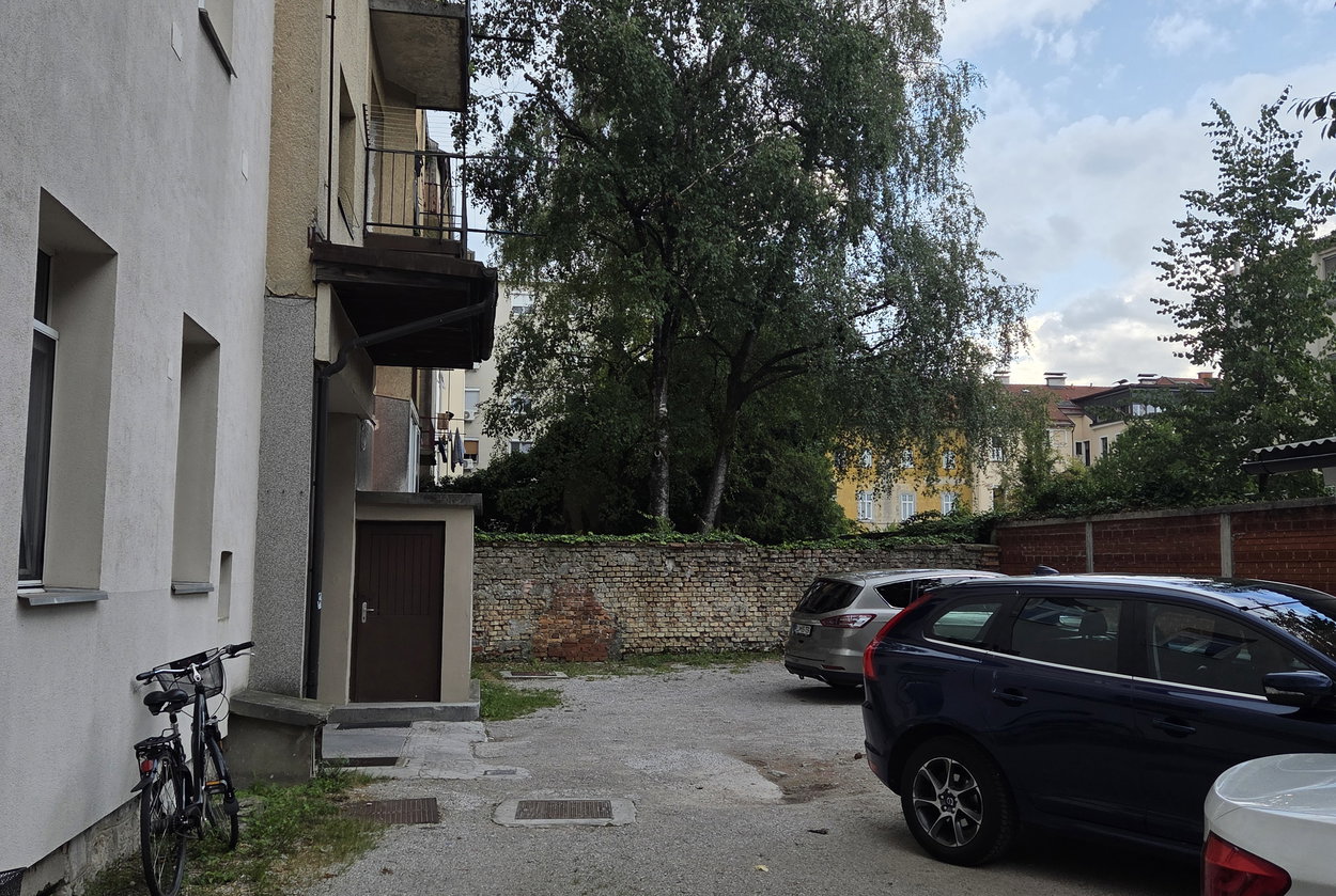 Lokacija: Ljubljana mesto, Center, Tabor