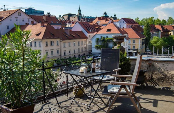Lokacija: Ljubljana mesto, Center, Center
