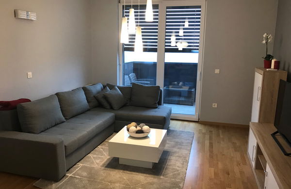 Lokacija: Ljubljana mesto, Bežigrad, Črnuče