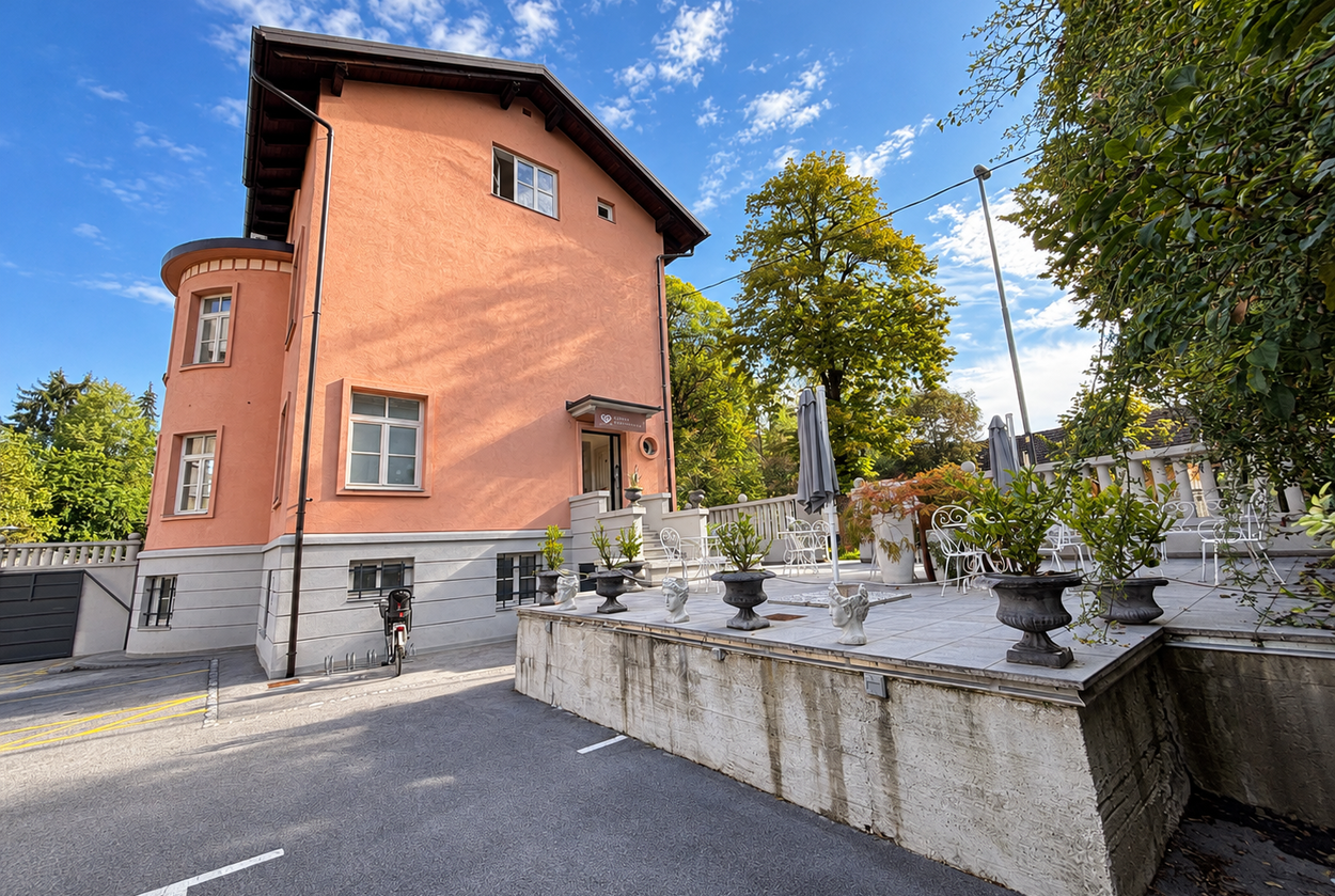 Lokacija: Ljubljana mesto, Center, Poljane