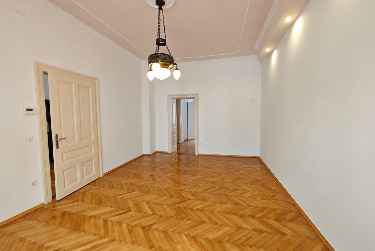 Lokacija: Ljubljana mesto, Center, Center