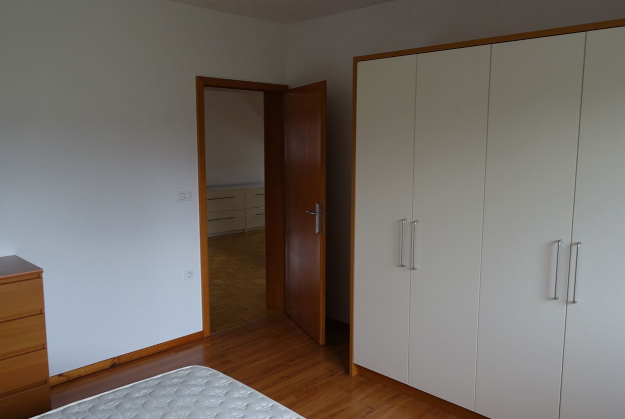 Lokacija: Ljubljana mesto, Šiška, Šmartno pod Šmarno goro