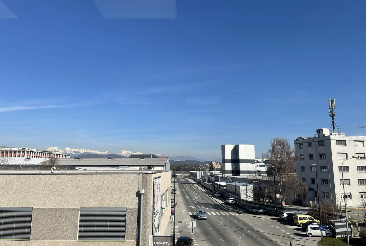 Lokacija: Ljubljana mesto, Šiška, Litostroj