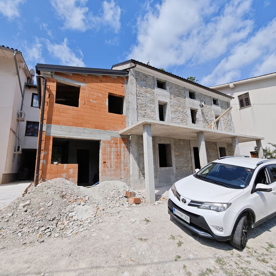 Lokacija: Obalno - kraška, Izola, Livade