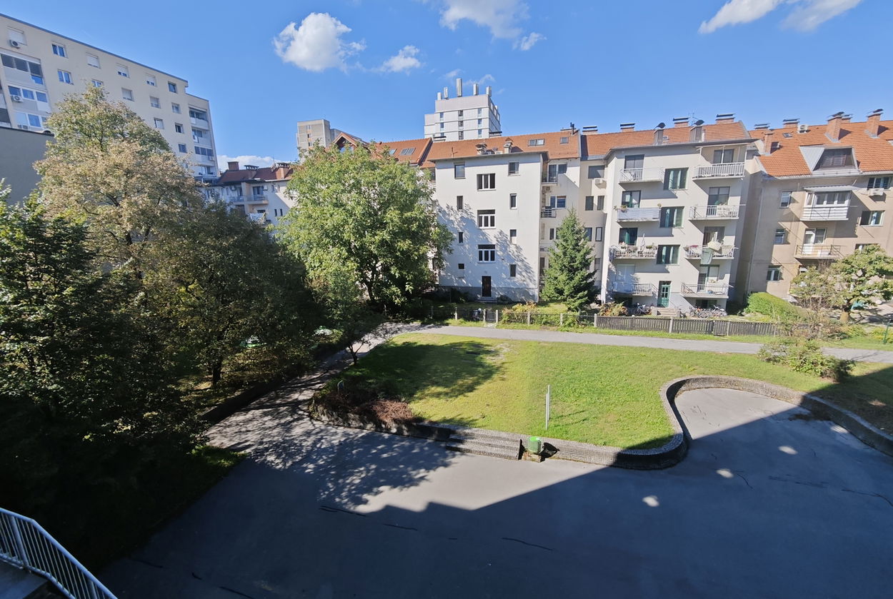 Lokacija: Ljubljana mesto, Center