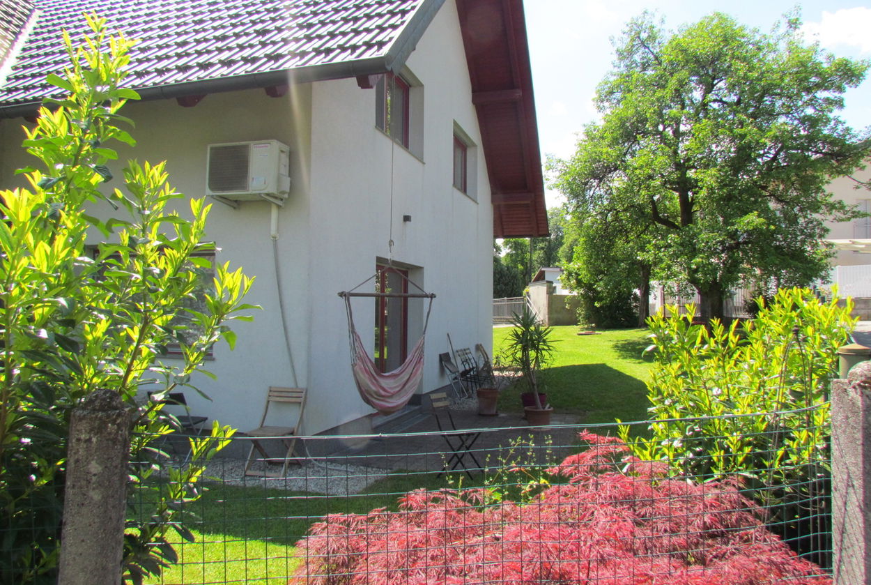 Lokacija: Ljubljana mesto, Šiška, Šmartno pod Šmarno goro