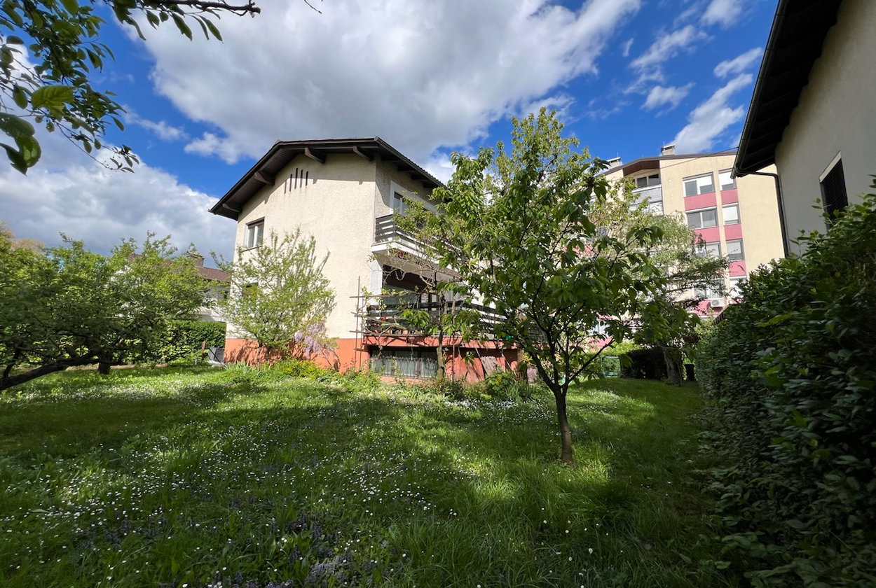 Lokacija: Ljubljana mesto, Bežigrad, Bežigrad