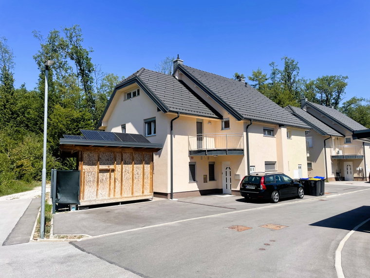Lokacija: Ljubljana okolica, Komenda, Žeje pri Komendi