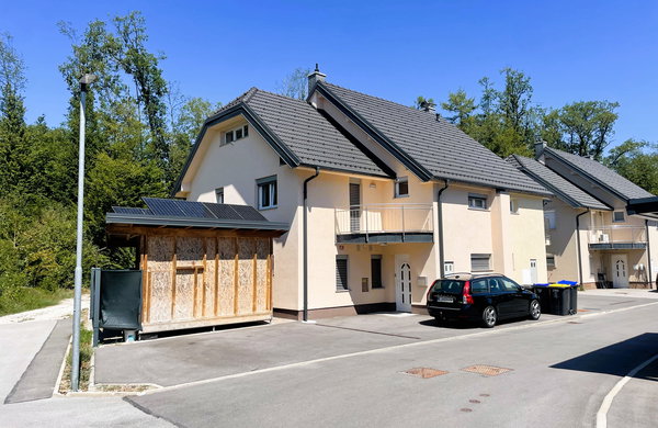 Lokacija: Ljubljana okolica, Komenda, Žeje pri Komendi